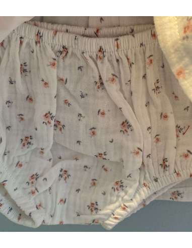 conjunto niña flores con cuello