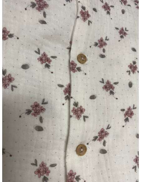 JESUSITO MÁS BOMBACHO Y GORRO