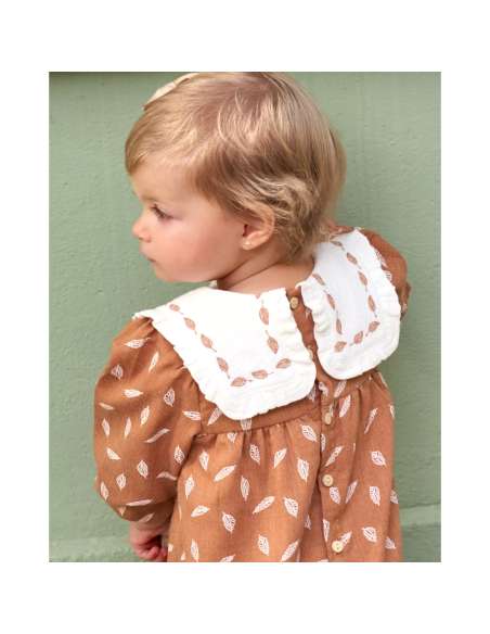 Vestido de bebé niña naranja con estampado de hojas