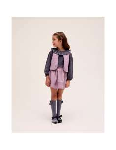 Falda corta de niña morada con estampado de estrellas